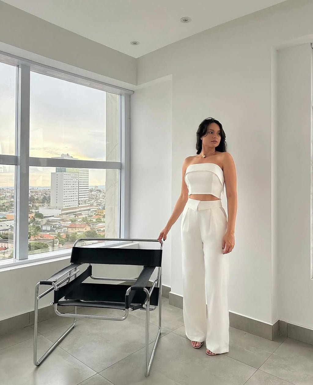 Amelia Set
